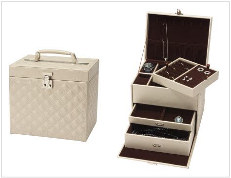 Quilted jewelry box L size Serena collection 1 piece JB-9200